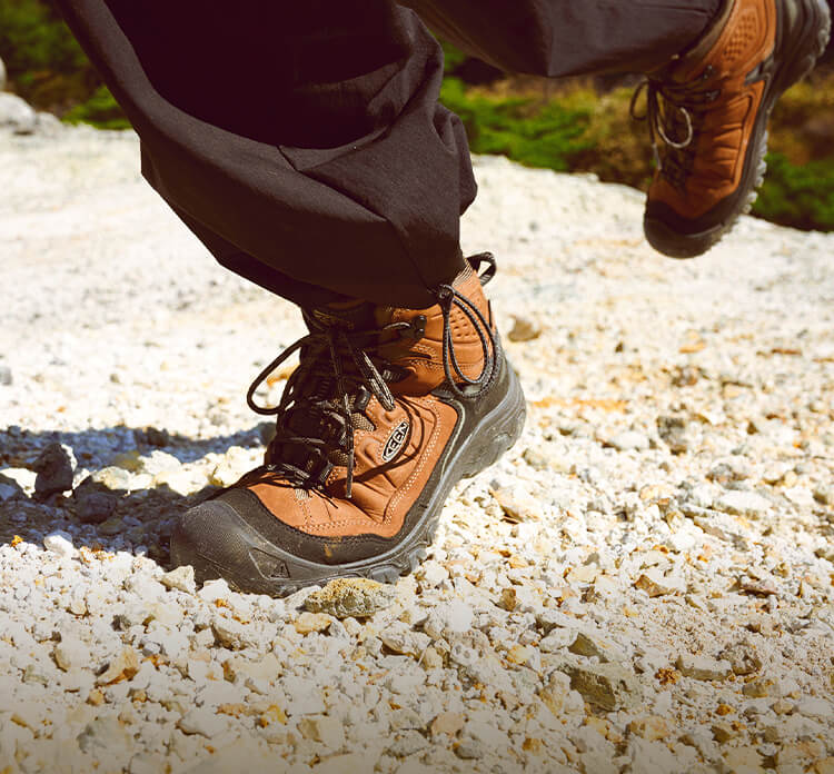 メンズ ハイキング＆トレッキング（登山靴） | KEEN公式オンラインストア